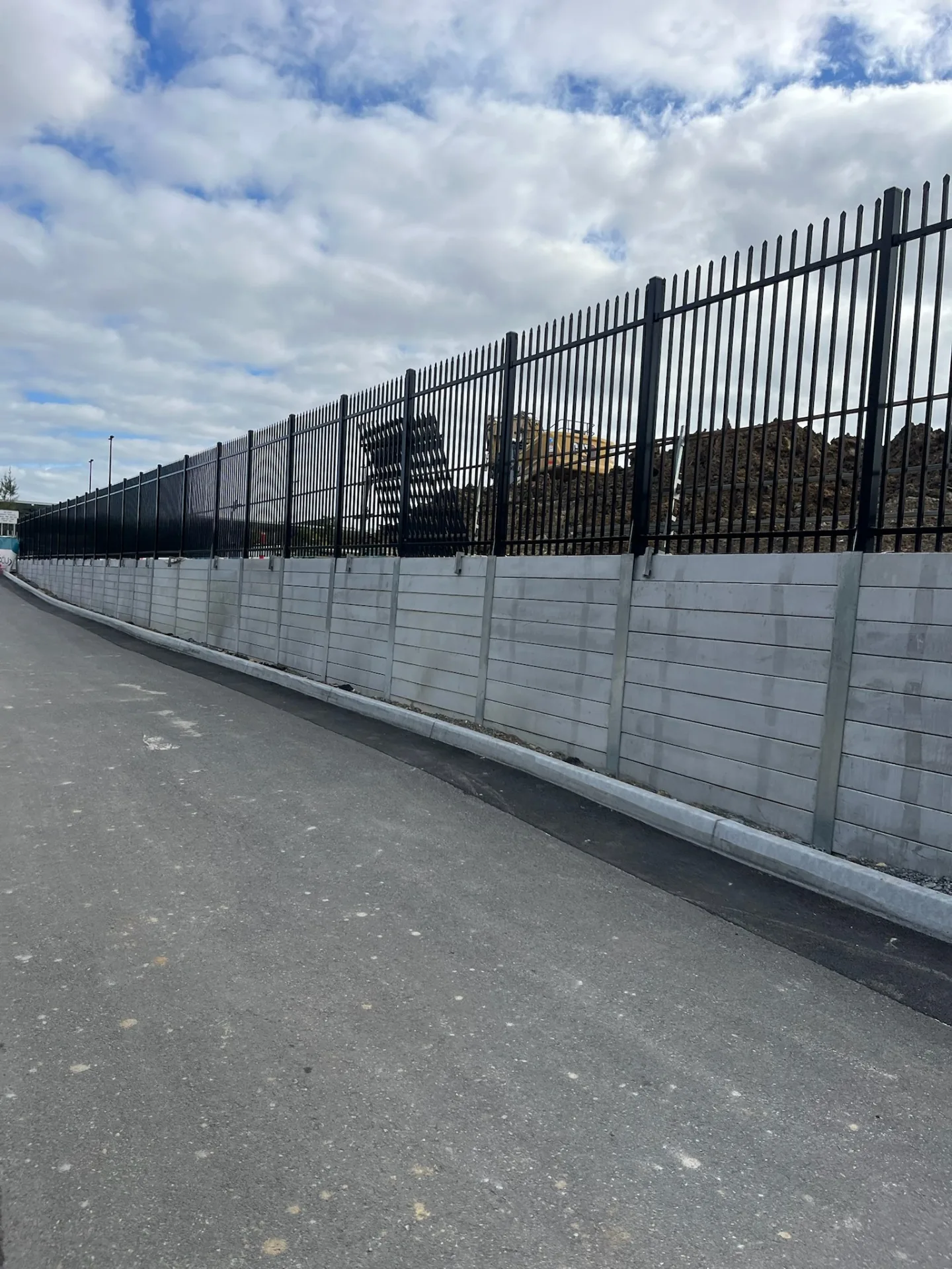 Coomera Special School — School Fencing